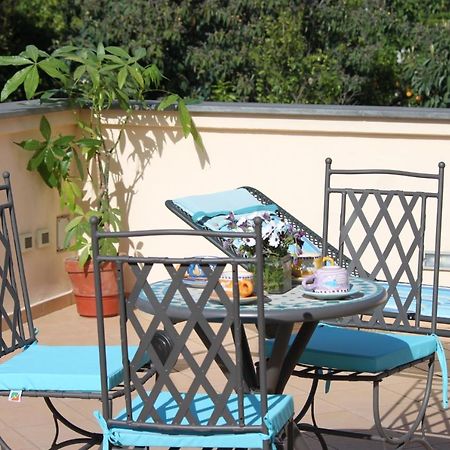 Domus Liberty Bed & Breakfast Sant'Agnello Exterior foto