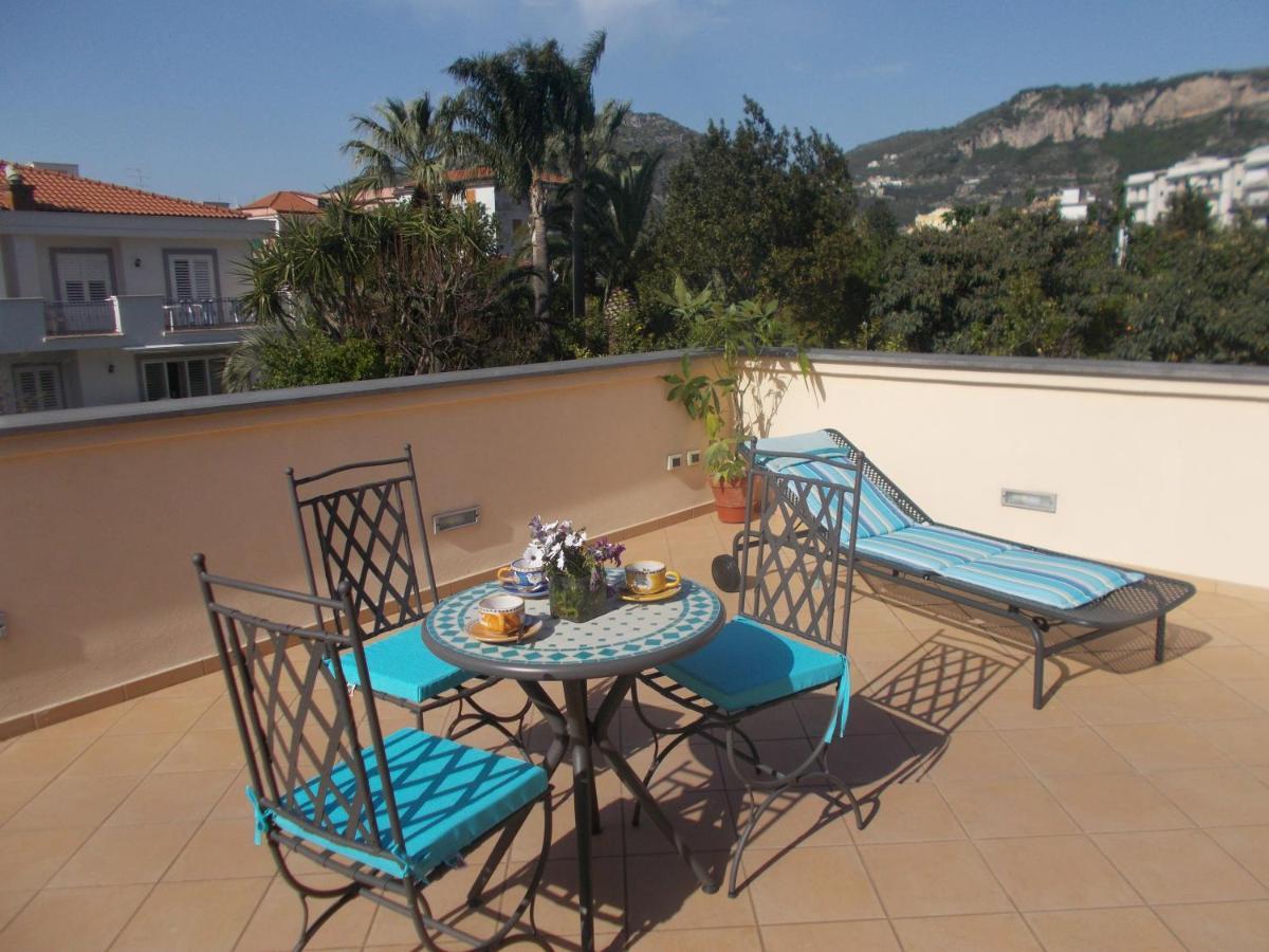 Domus Liberty Bed & Breakfast Sant'Agnello Exterior foto